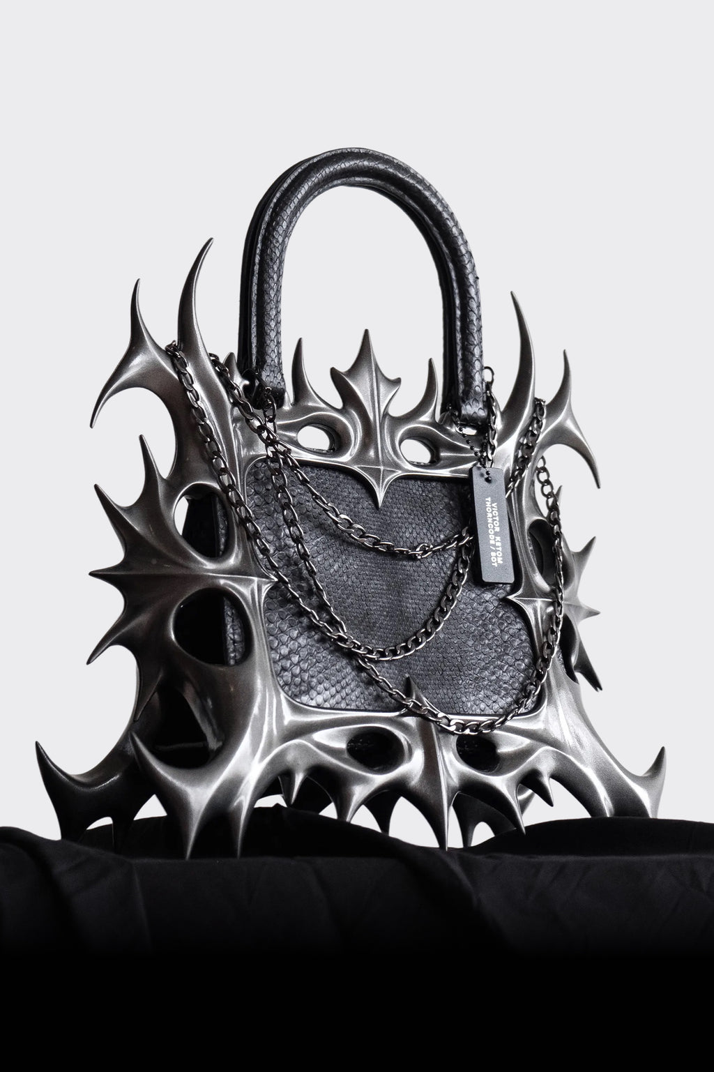 ThornCode Vessel · Black Python