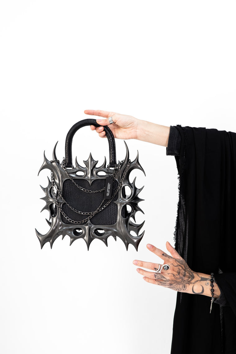 ThornCode Vessel · Black Python