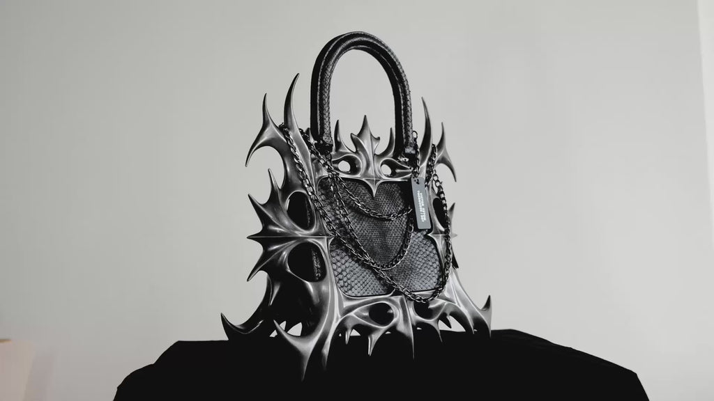 ThornCode Vessel · Black Python
